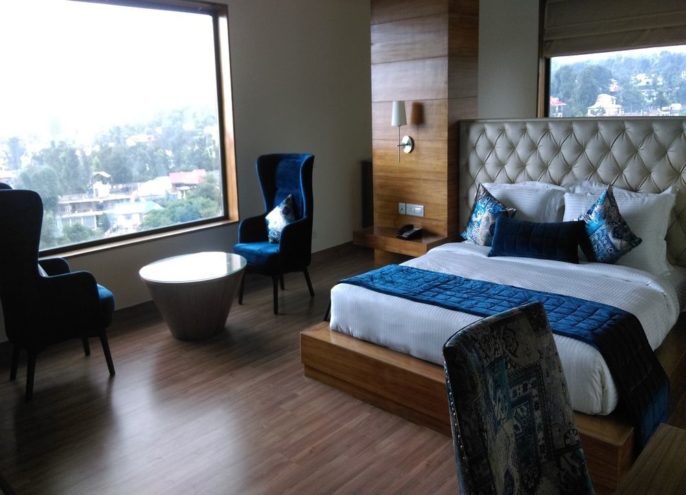 Rs Sarovar Portico Palampur Bagian luar foto